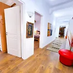 Penthouse Sweet Bliss 티라나